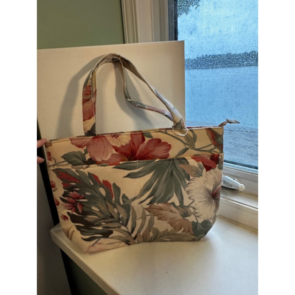 Tropical Floral Canvas Tote Bag Hibiscus Print Zipper Top Shoulder Bag Cream
